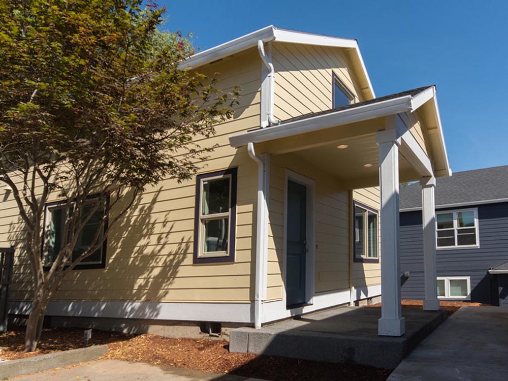 Portland micro house adu builders. 