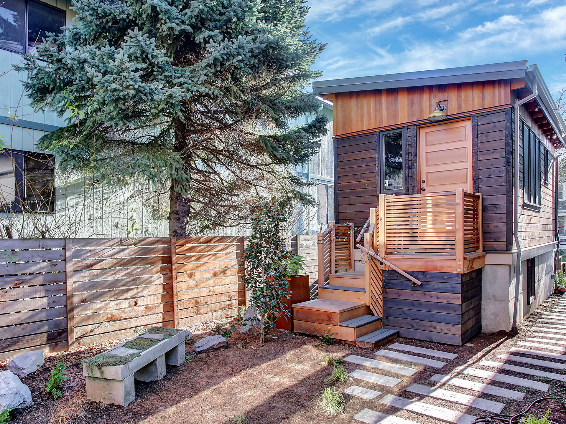 A custom built micro house in Portland from The Powell Group