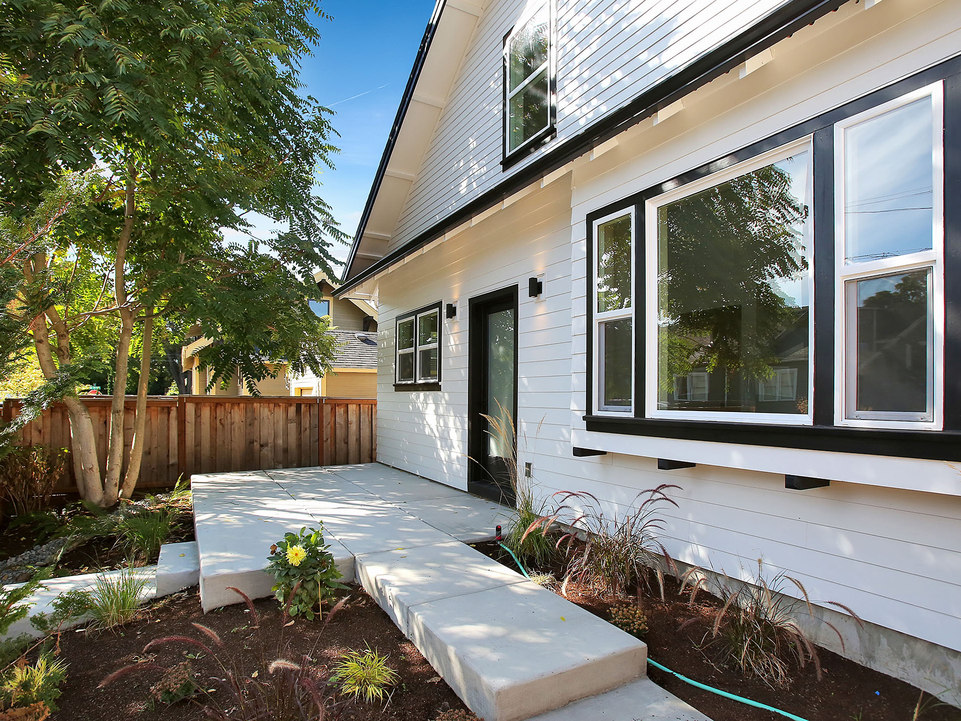 A custom built micro house in Portland from The Powell Group