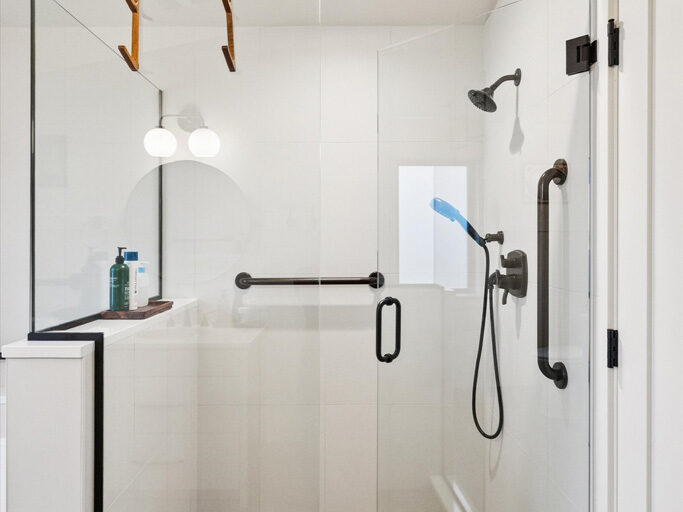 Bath in the 2nd story ADU with garage underneath, contemporary styling